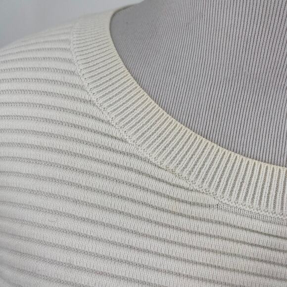 Lord & Taylor White Ribbed Crew Neck Sweater Size Medium - Picture 5 of 8